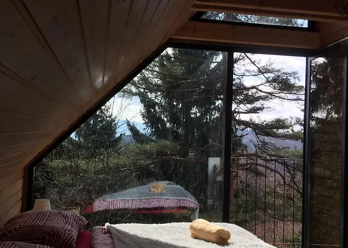 シャレー Mountain Azzy, Surrounded By Ultimate Peace!